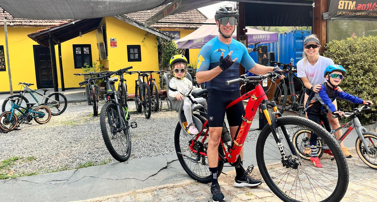 Capa de Dicas para ensinar o seu filho a pedalar